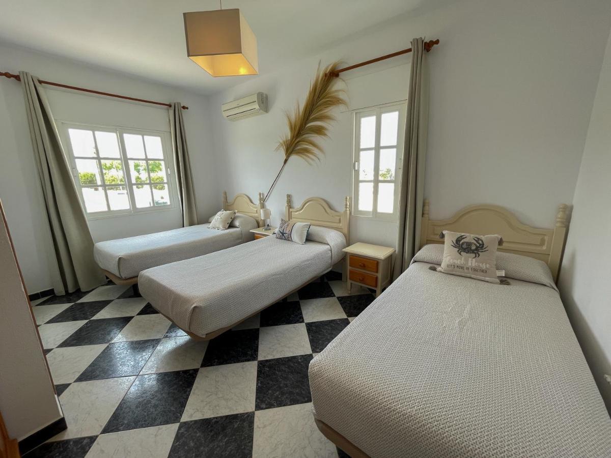 Hostal Del Faro Conil De La Frontera Ngoại thất bức ảnh