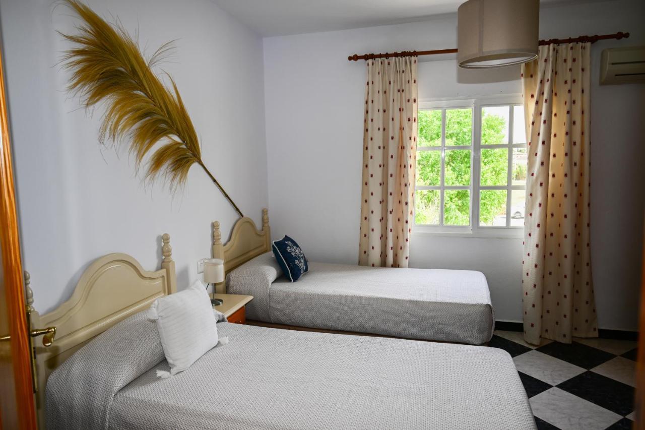 Hostal Del Faro Conil De La Frontera Ngoại thất bức ảnh