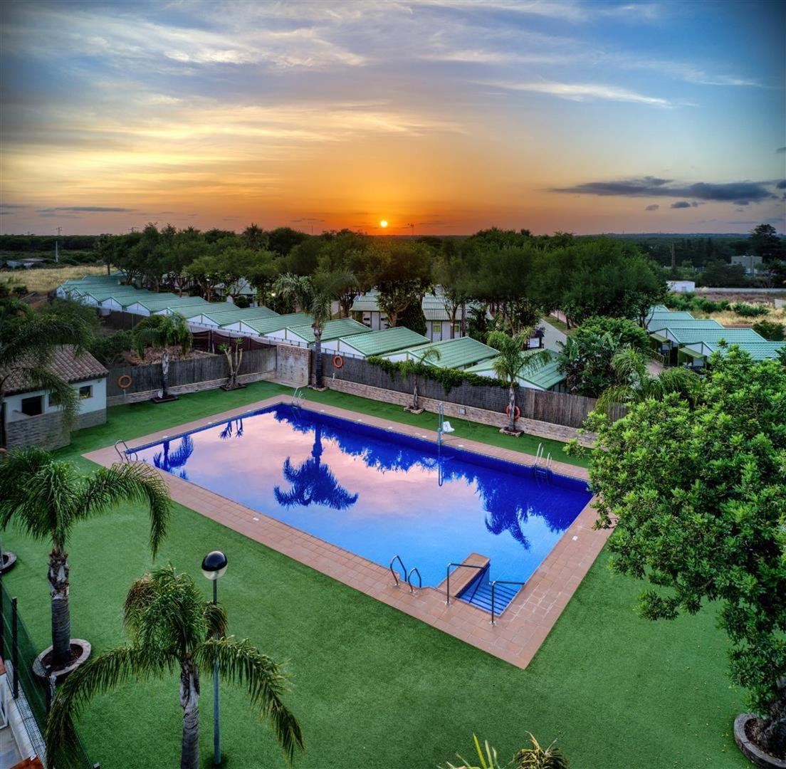 Hostal Del Faro Conil De La Frontera Ngoại thất bức ảnh